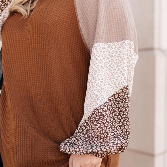 Autumn Mini Floral Balloon Sleeve Waffle Knit Top - Picture 3 of 11